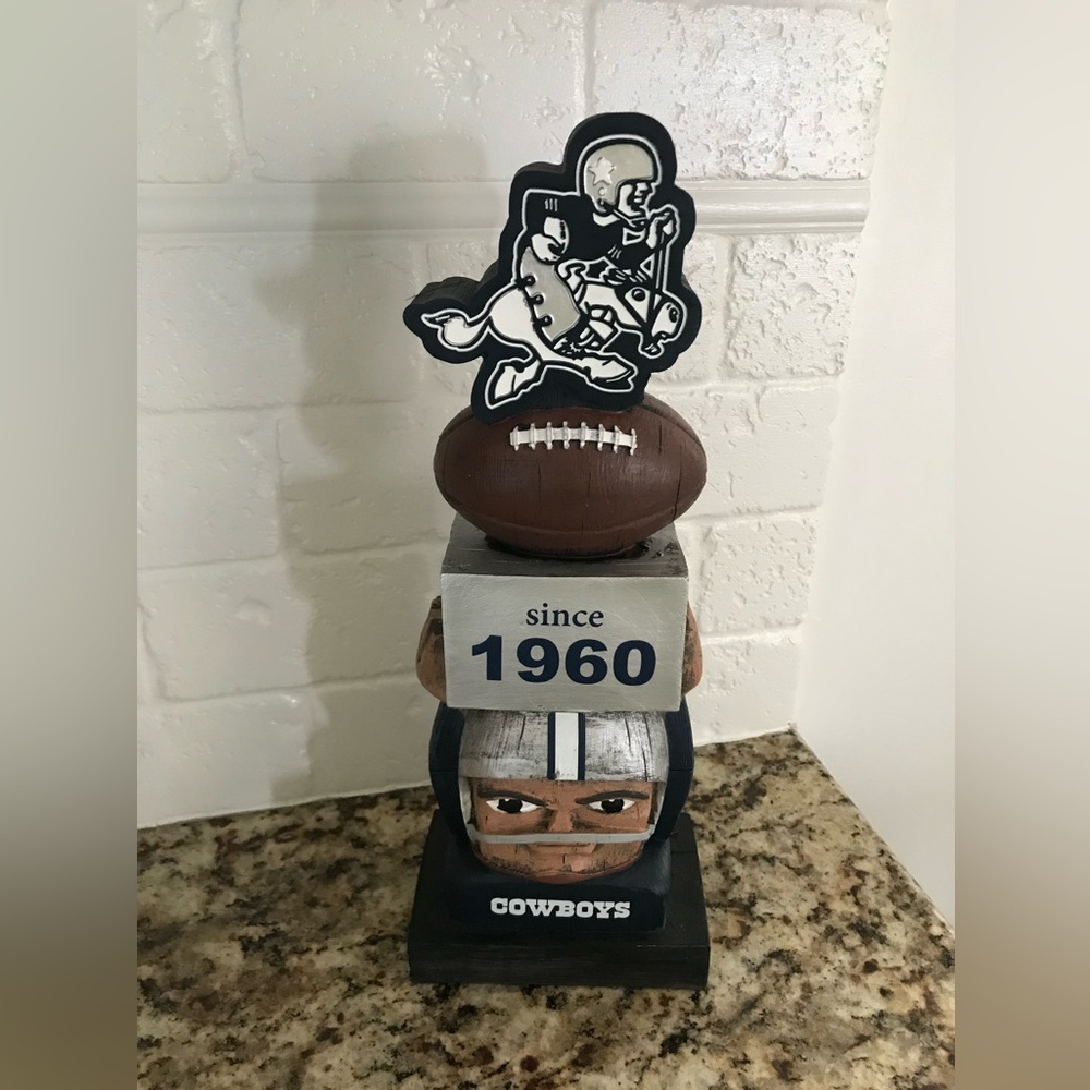 Vintage Dallas Cowboys Statue